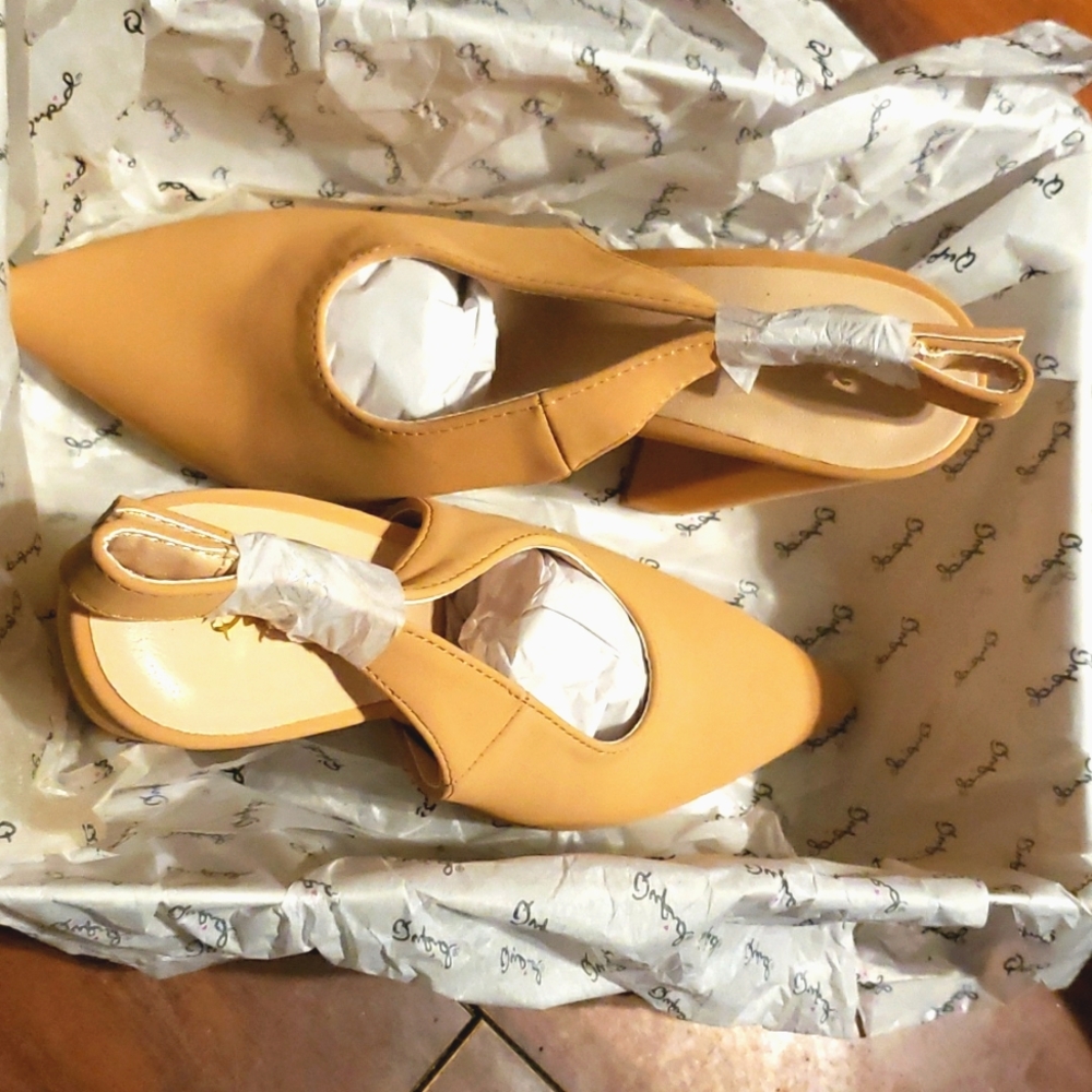 Size 7 Blush Nubuck